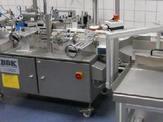 Etikettiermaschine für Fläschchen Gläser / labelling machine for vials-jars